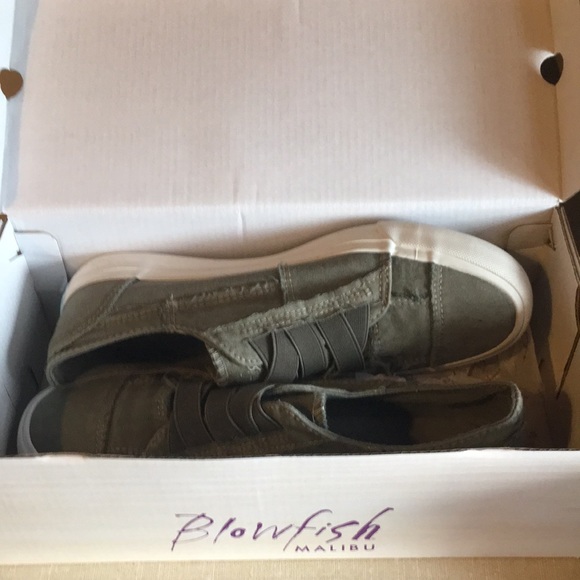 Blowfish Shoes - FLASH SALE!!!! Blowfish Malibu sneakers NEW